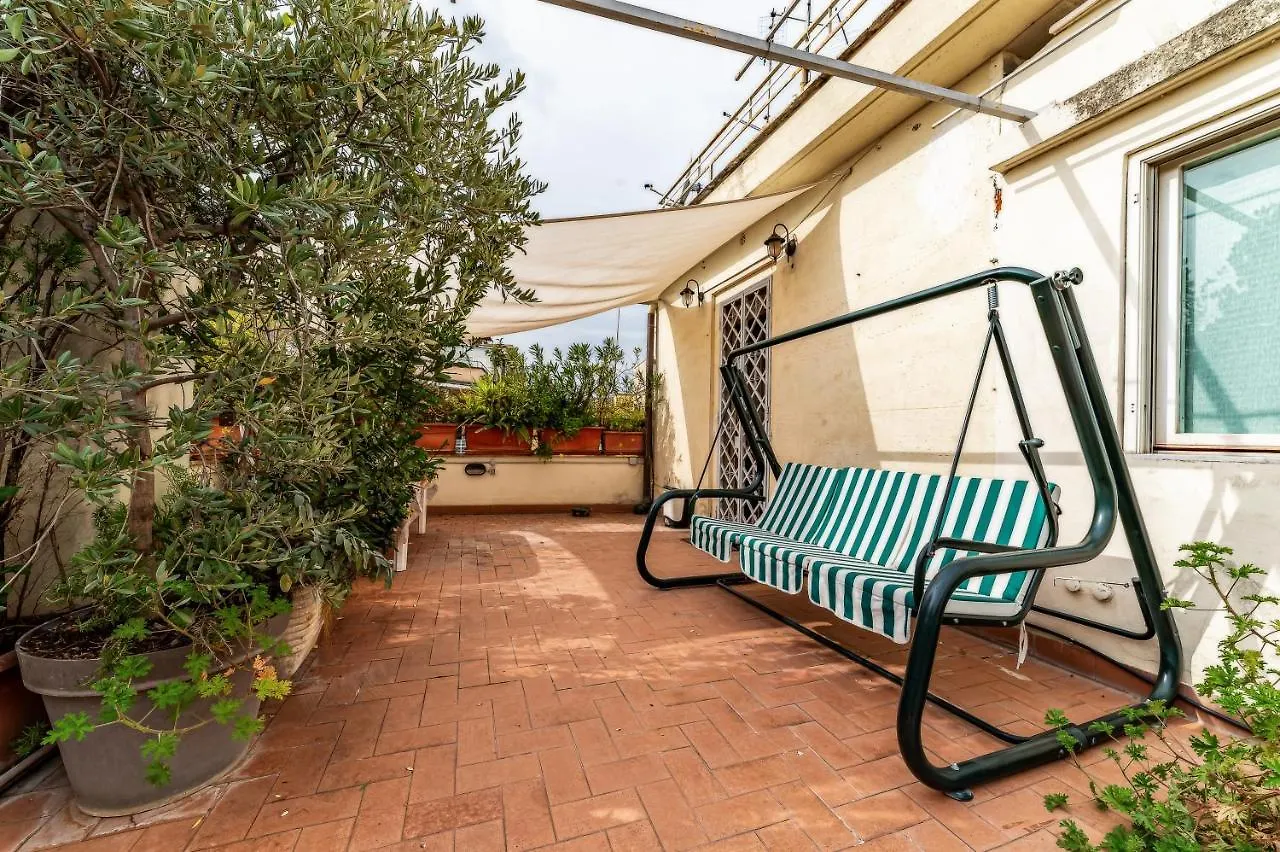 Amly Mary Roof Garden Apartment Rome Italy