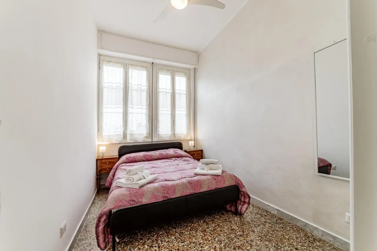 Amly Mary Roof Garden Apartment Rome 0*,  Italy