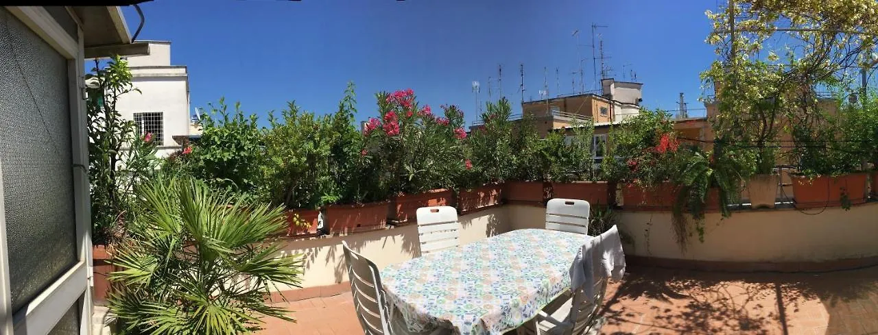 Amly Mary Roof Garden Apartment Rome Italy